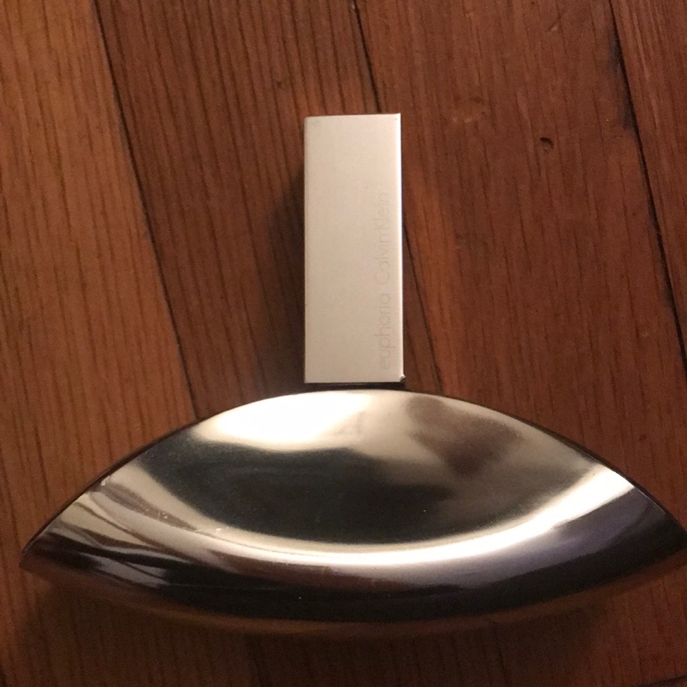 Calvin Klein Euphoria perfume